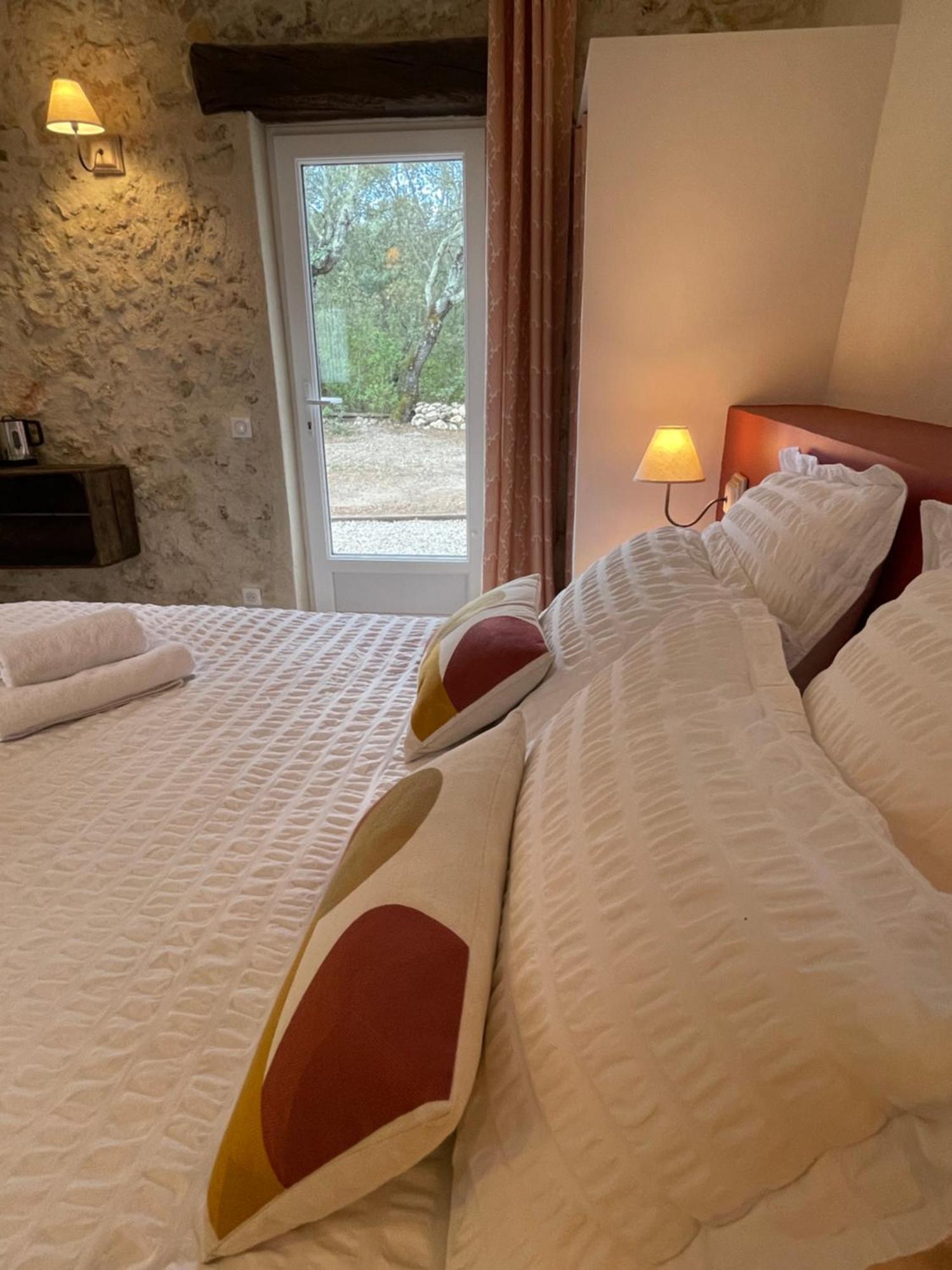 La Parenthese Du Var - Chambre D'Hotes Petits Dejeuners Inclus Et Terrasse Ombragee Saint-Antonin-du-Var Exterior foto